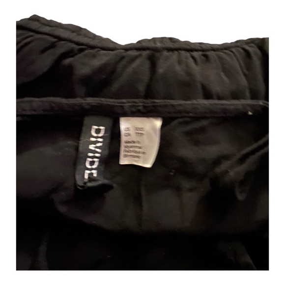 Divided by H & M Romper - Picture 3 of 3